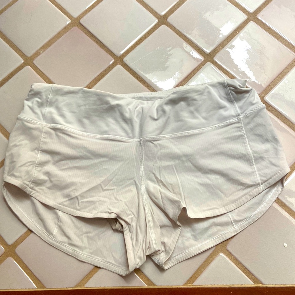Lululemon low-rise lined shorts